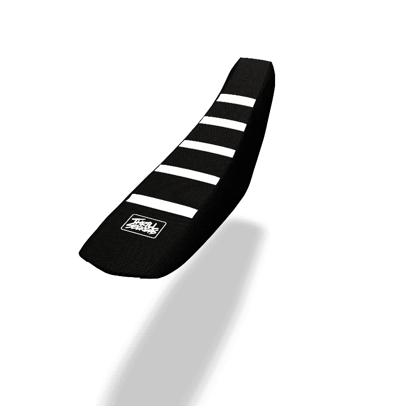 Custom Seat Cover: Arctic Leopard XE Pro R