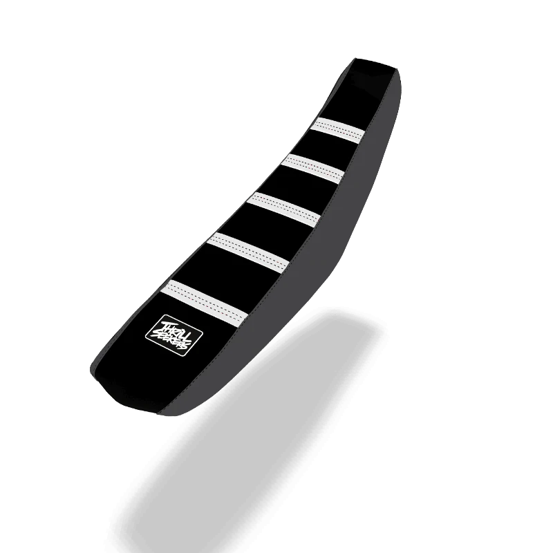 Custom Seat Cover: Arctic Leopard XE Pro S