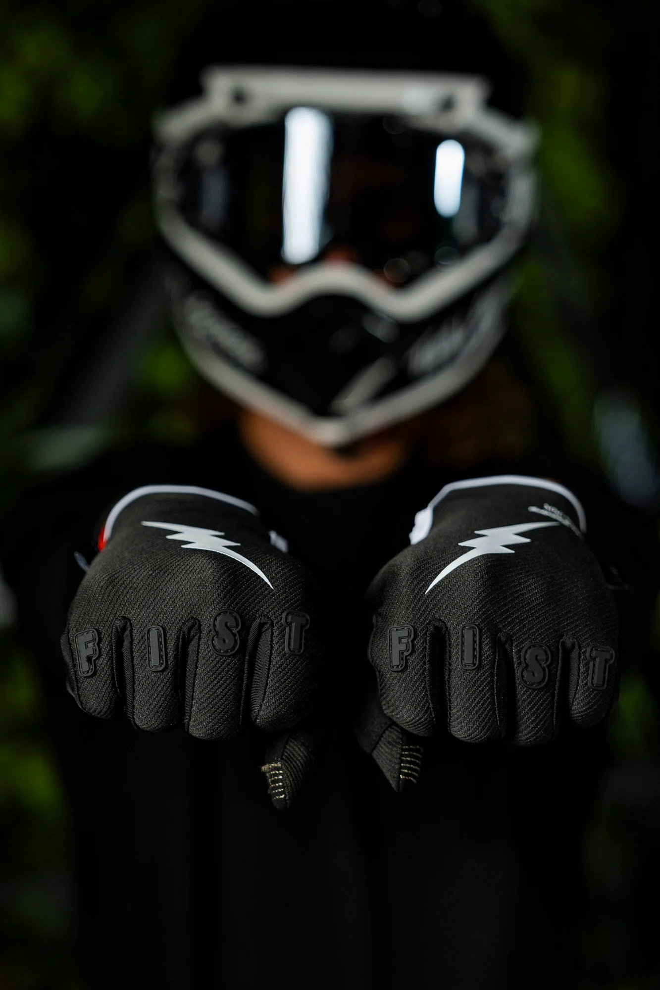 Youth Bolt Gloves - Image 3